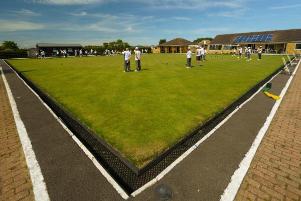 Francis Drake Bowls Club, Hilly Fields, Brockley, SE4 1QE. 