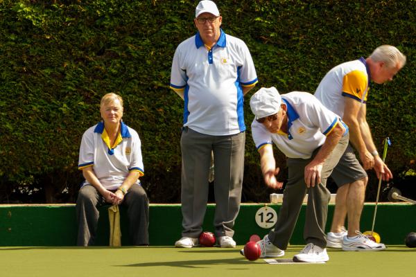 Francis Drake Bowls Club, Hilly Fields, Brockley, SE4 1QE. 