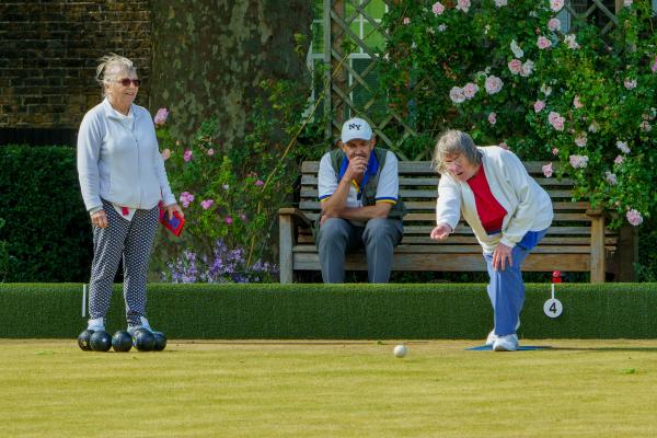 Francis Drake Bowls Club, Hilly Fields, Brockley, SE4 1QE. 