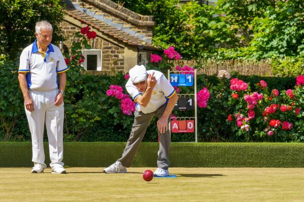 Francis Drake Bowls Club, Hilly Fields, Brockley, SE4 1QE. Joe v Bryn