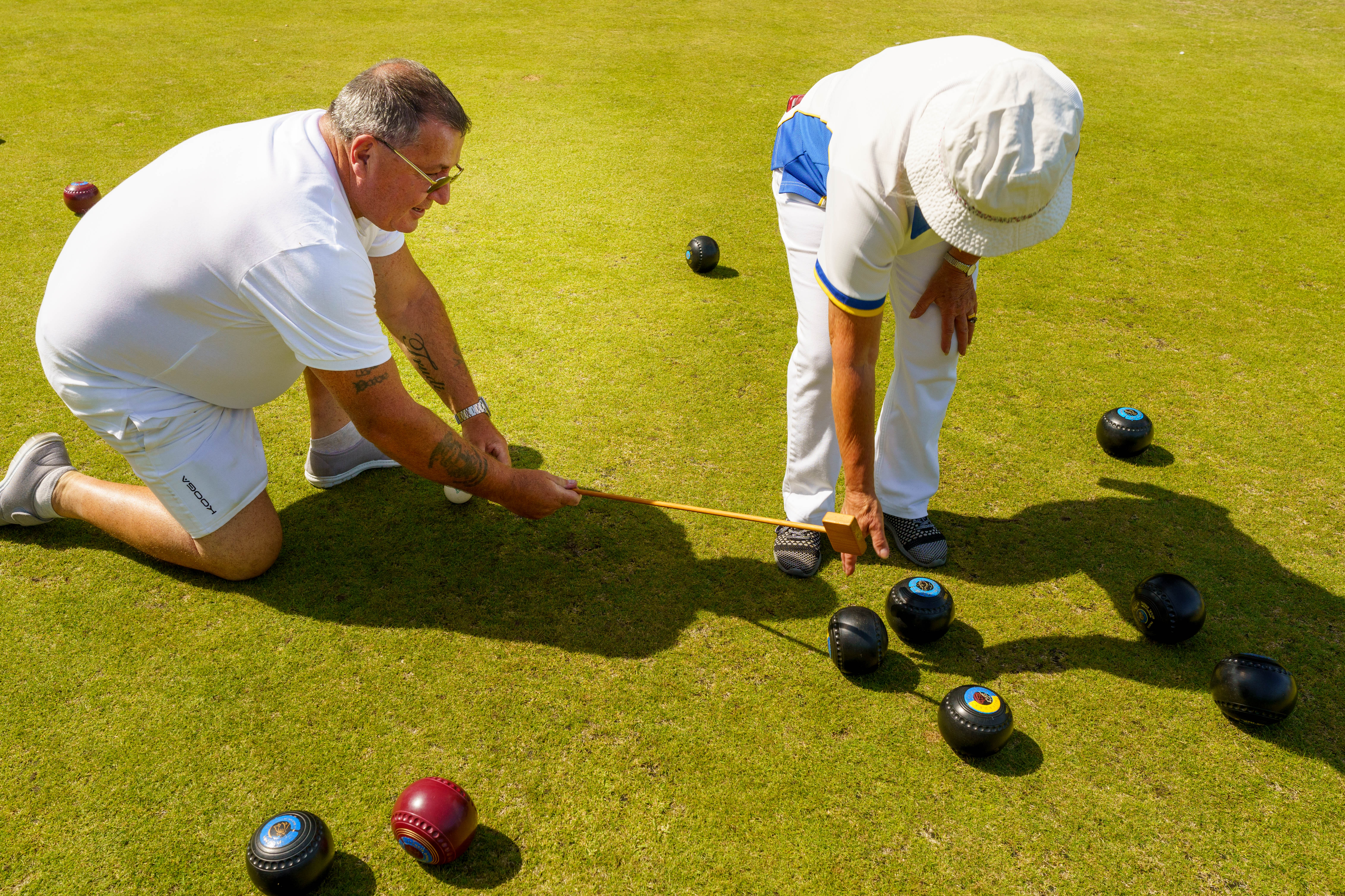 Francis Drake Bowls Club, Hilly Fields, Brockley, SE4 1QE. Measuring metre stick