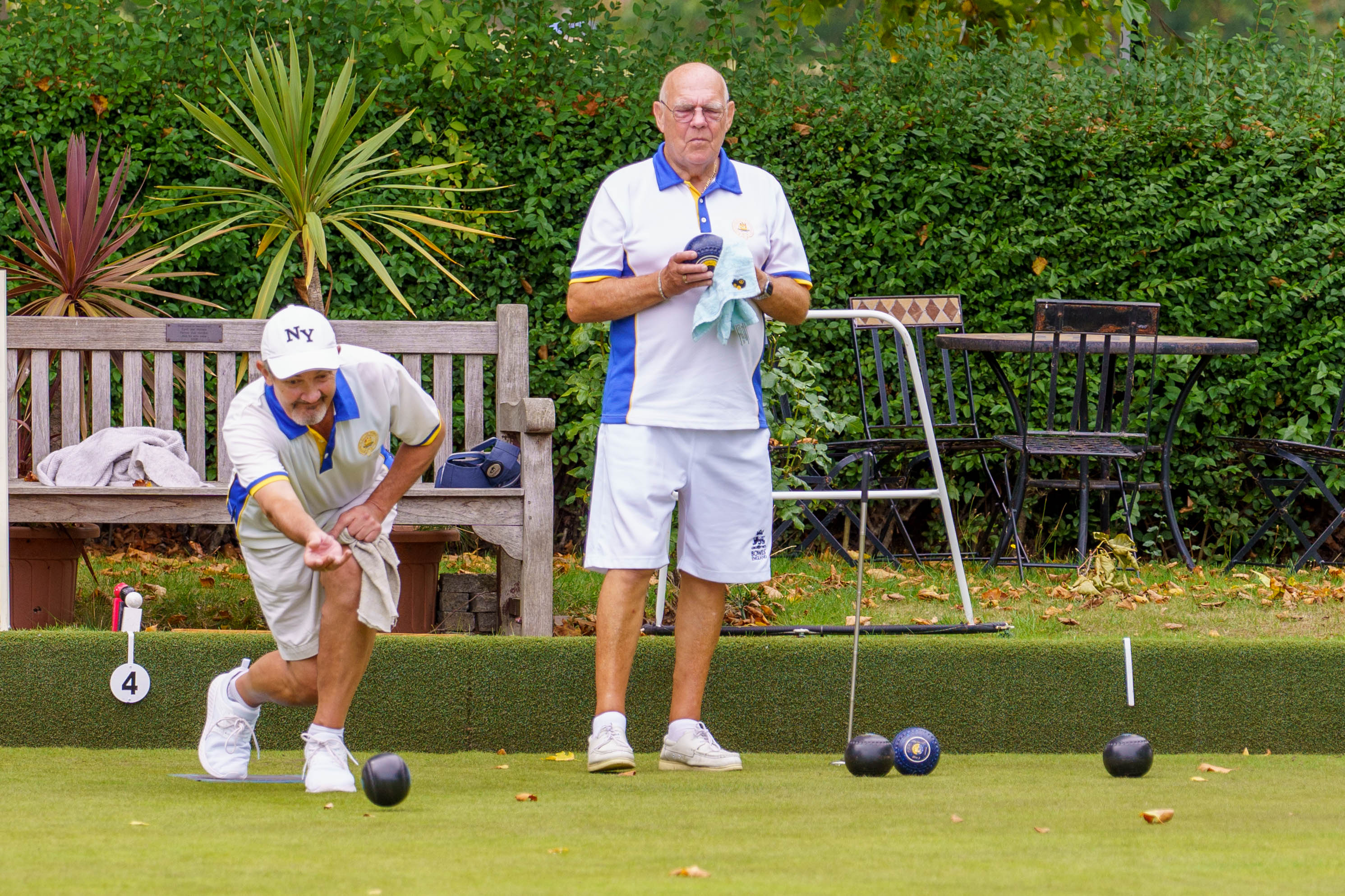 Francis Drake Bowls Club, Hilly Fields, Brockley, SE4 1QE. 100-up