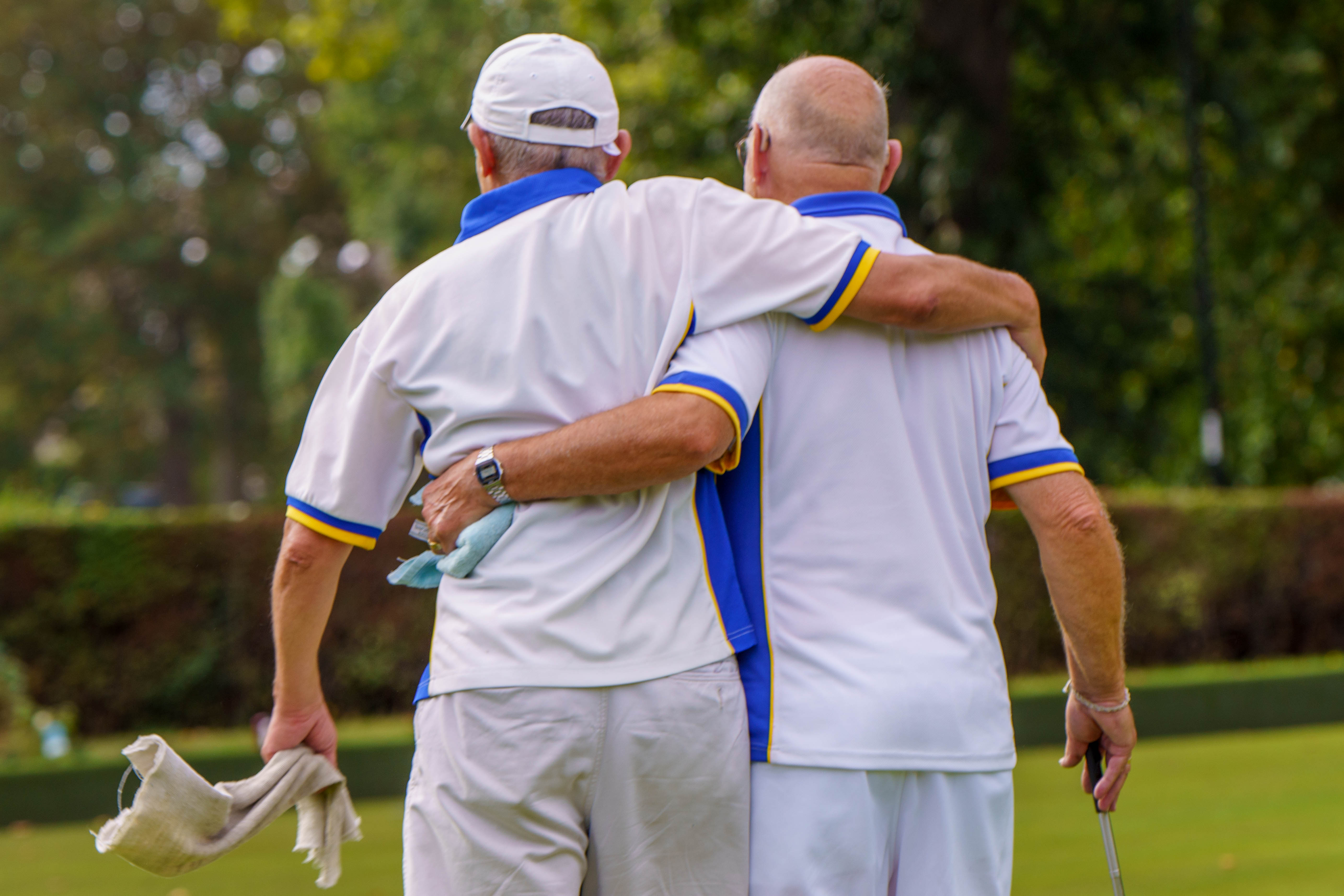 Francis Drake Bowls Club, Hilly Fields, Brockley, SE4 1QE. 100-up, a very friendly match