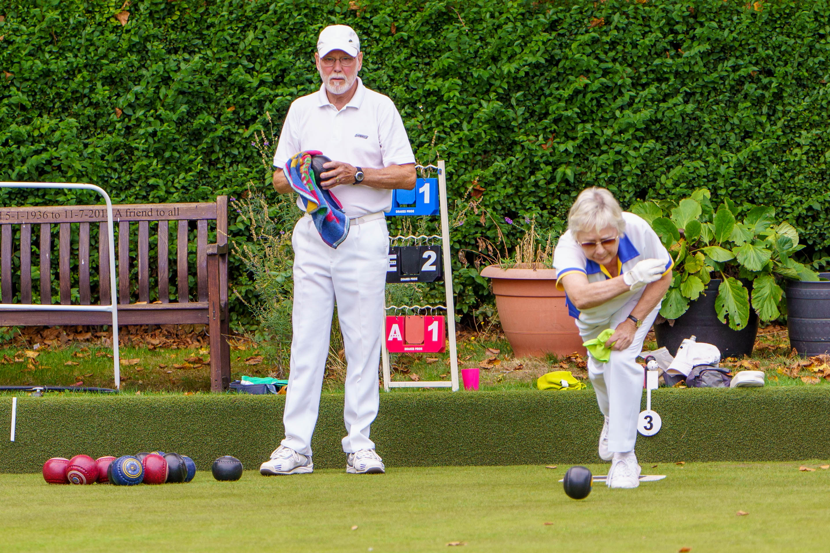 Francis Drake Bowls Club, Hilly Fields, Brockley, SE4 1QE. Mixed Pairs