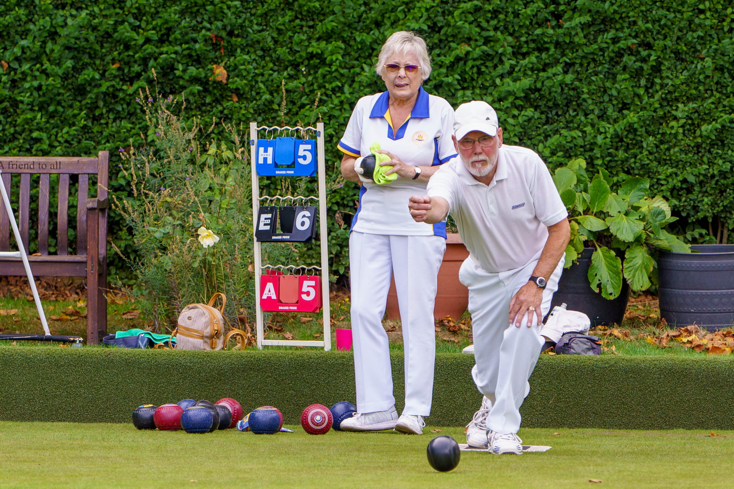 Francis Drake Bowls Club, Hilly Fields, Brockley, SE4 1QE. Mixed Pairs