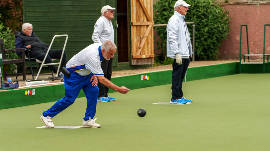 Francis Drake Bowls Club, Hilly Fields, Brockley, SE4 1QE. Bryn