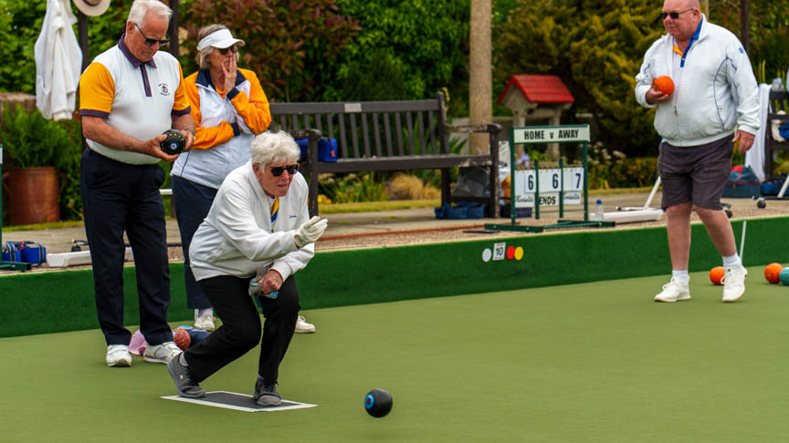 Francis Drake Bowls Club, Hilly Fields, Brockley, SE4 1QE. Sylvia L