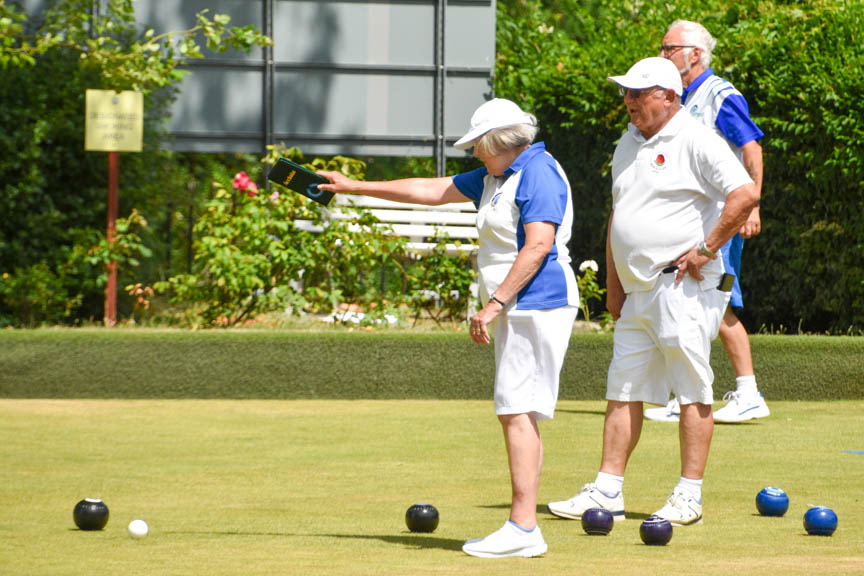 Francis Drake Bowls Club, Hilly Fields, Brockley, SE4 1QE. 