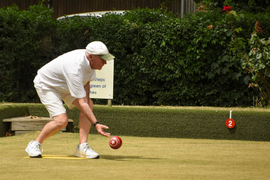 Francis Drake Bowls Club, Hilly Fields, Brockley, SE4 1QE. 