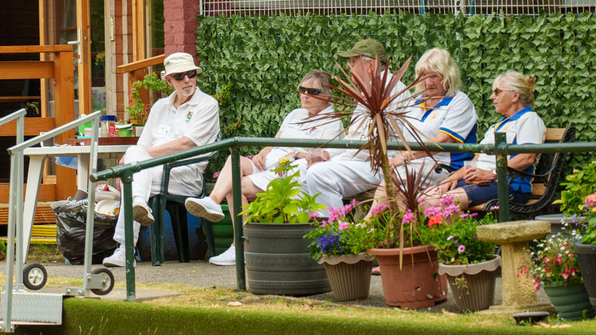 Francis Drake Bowls Club, Hilly Fields, Brockley, SE4 1QE. 