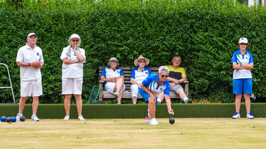 Francis Drake Bowls Club, Hilly Fields, Brockley, SE4 1QE. 