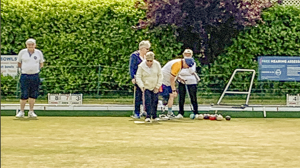 Francis Drake Bowls Club, Hilly Fields, Brockley, SE4 1QE. 