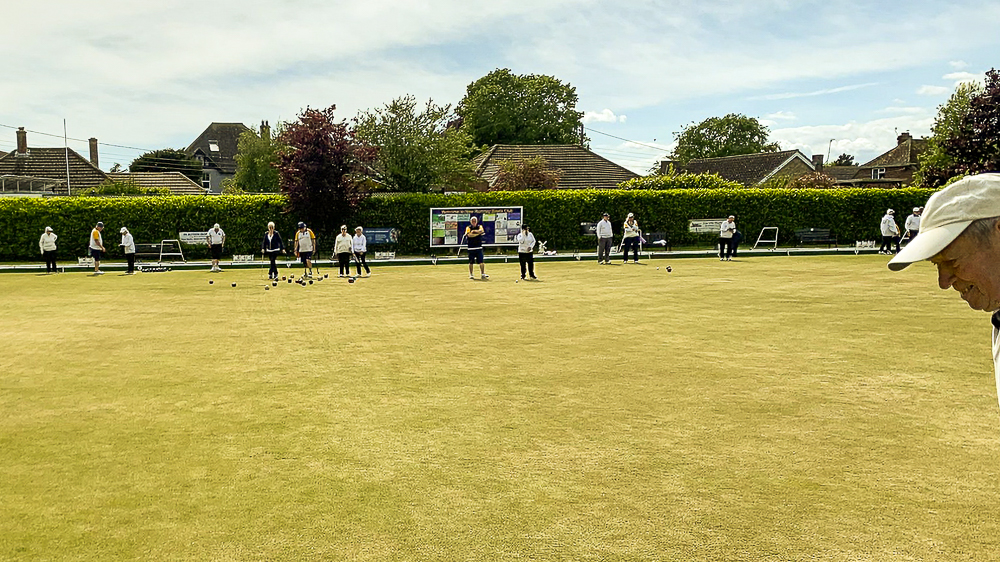 Francis Drake Bowls Club, Hilly Fields, Brockley, SE4 1QE. 