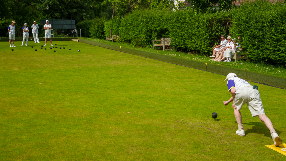Francis Drake Bowls Club, Hilly Fields, Brockley, SE4 1QE. 