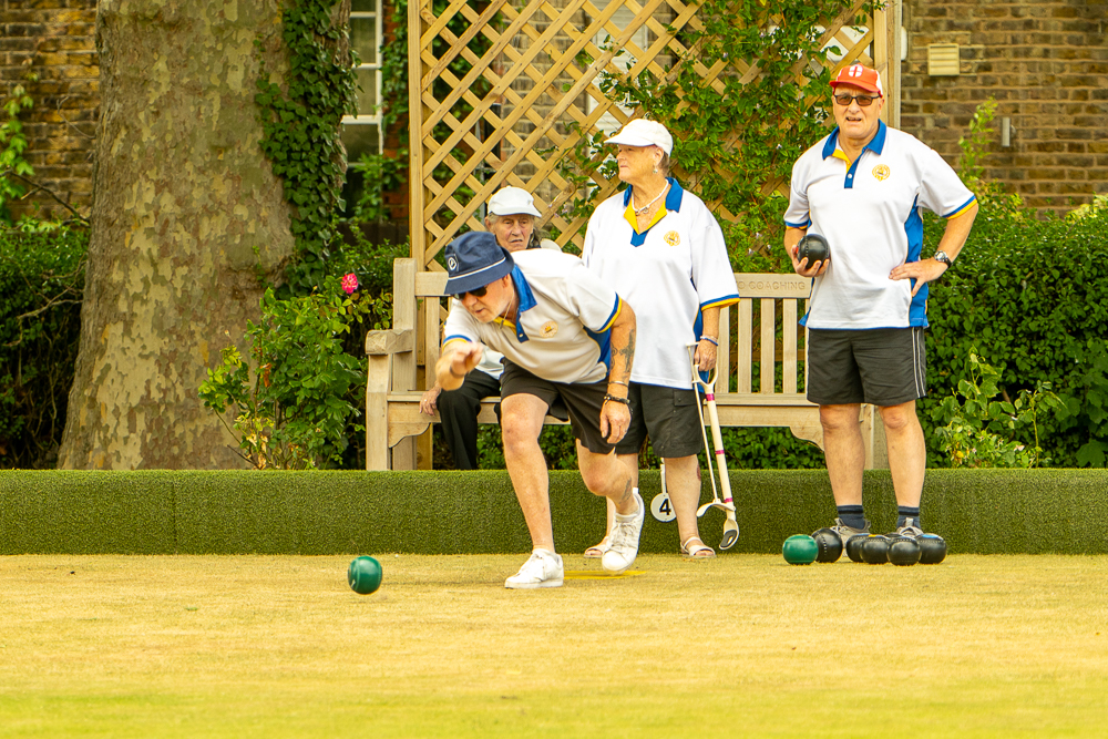Francis Drake Bowls Club, Hilly Fields, Brockley, SE4 1QE. 