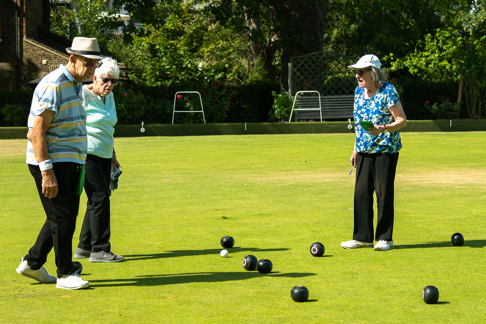 Francis Drake Bowls Club, Hilly Fields, Brockley, SE4 1QE. 