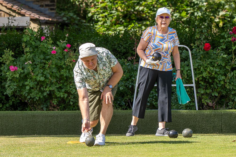 Francis Drake Bowls Club, Hilly Fields, Brockley, SE4 1QE. 