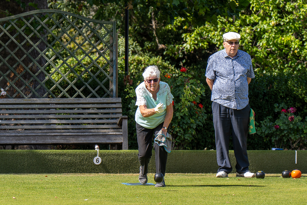 Francis Drake Bowls Club, Hilly Fields, Brockley, SE4 1QE. 