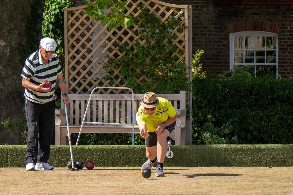 Francis Drake Bowls Club, Hilly Fields, Brockley, SE4 1QE. 