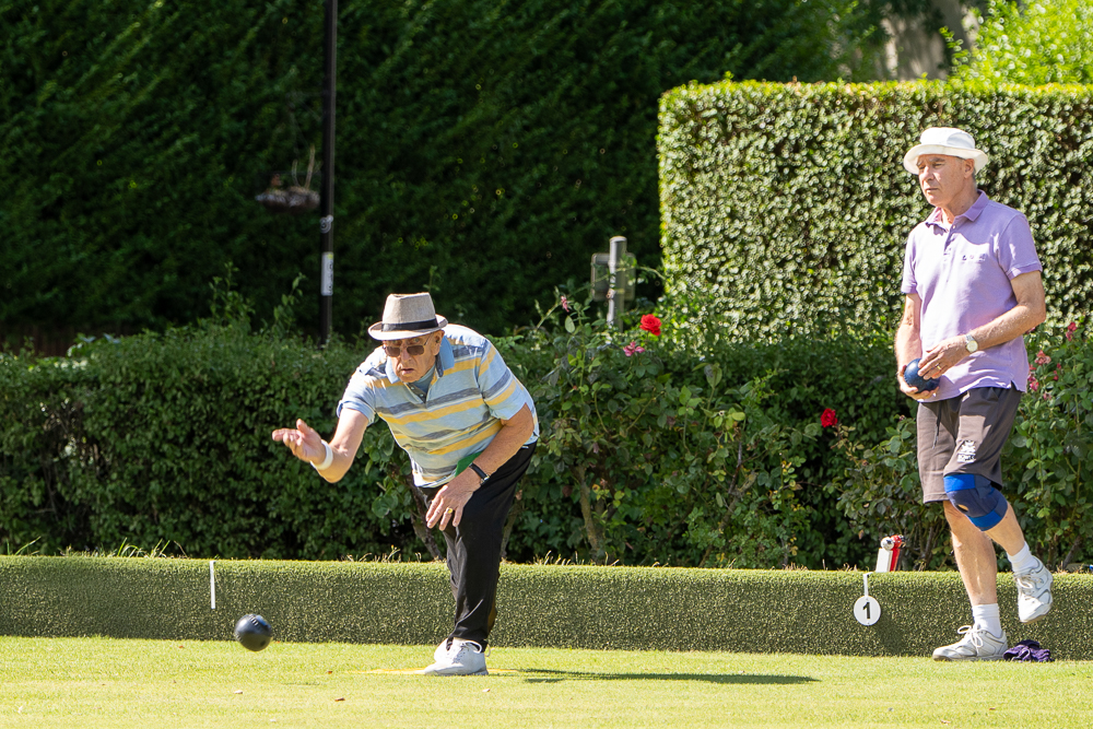 Francis Drake Bowls Club, Hilly Fields, Brockley, SE4 1QE. 