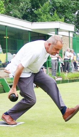 Francis Drake Bowls Club, Hilly Fields, Brockley, SE4 1QE. FDBC Phil Steps Out