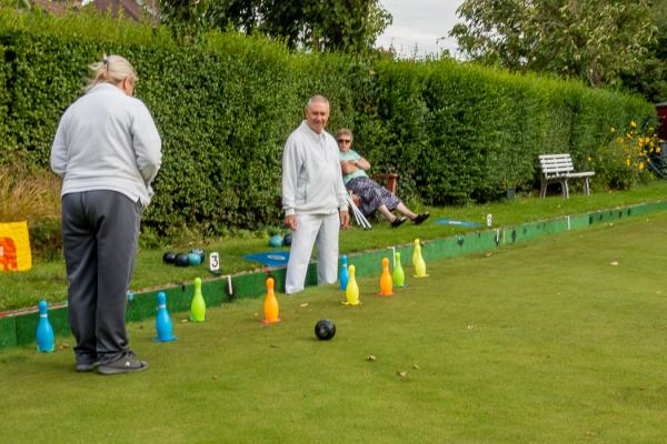 Francis Drake Bowls Club, Hilly Fields, Brockley, SE4 1QE. 